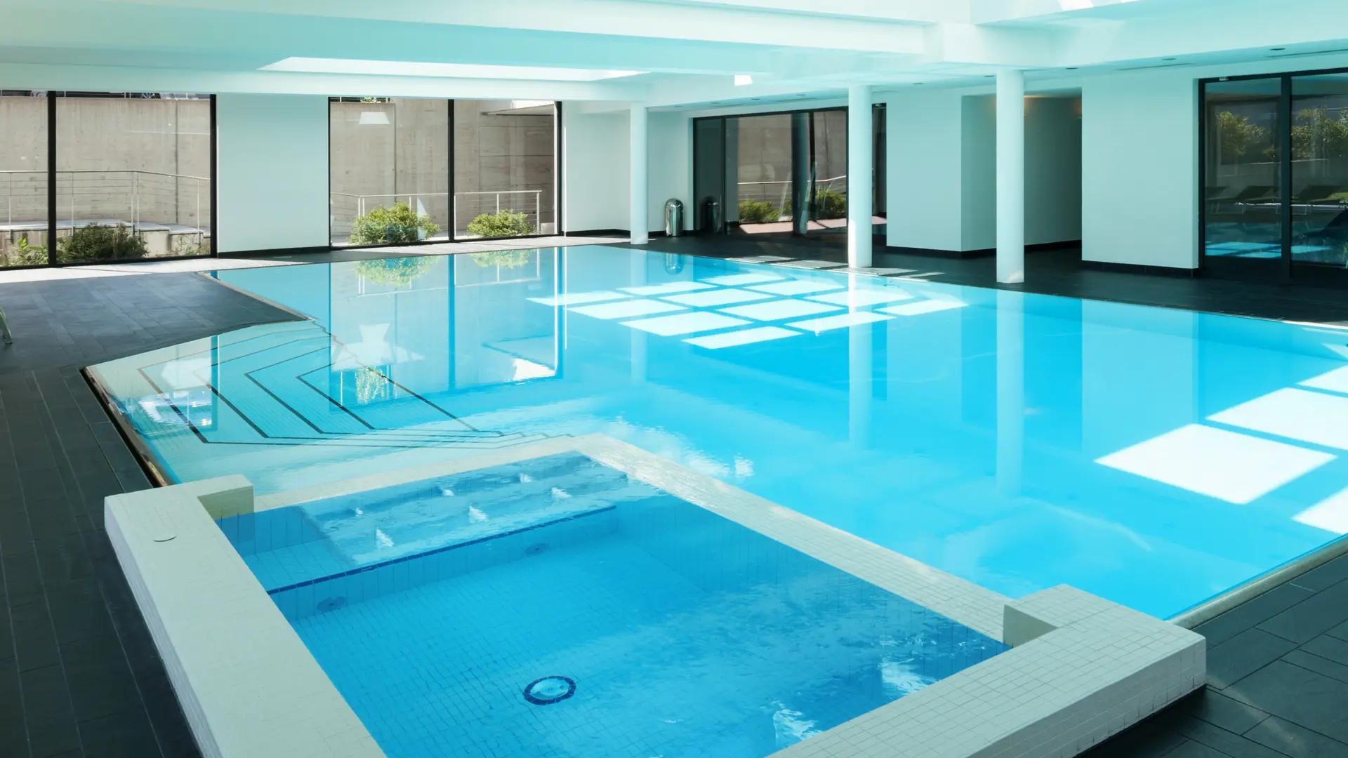 Is Swimming Pool Water Dilution A Better Alternative to Complete Water Replacement?